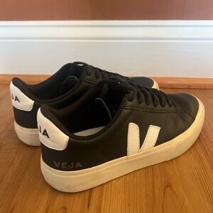 Campo Easy Two-Tone Leather Sneakers size 5